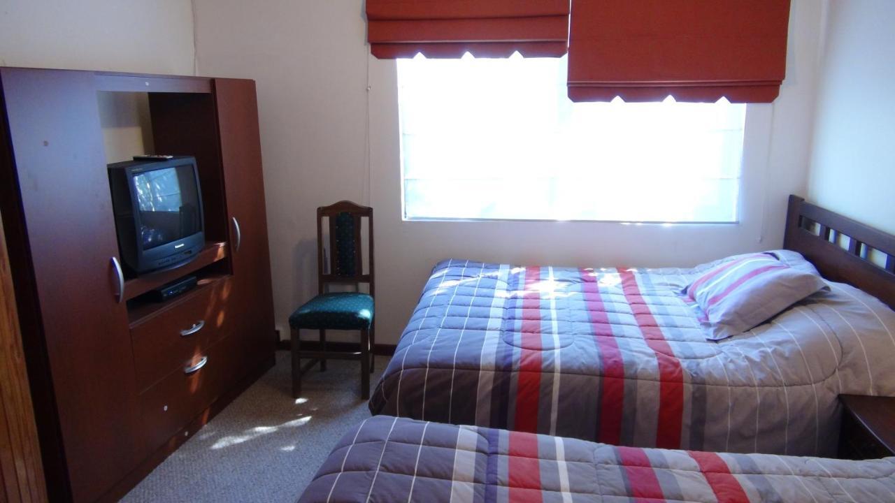 Hostal Los Avellanos Temuco Esterno foto